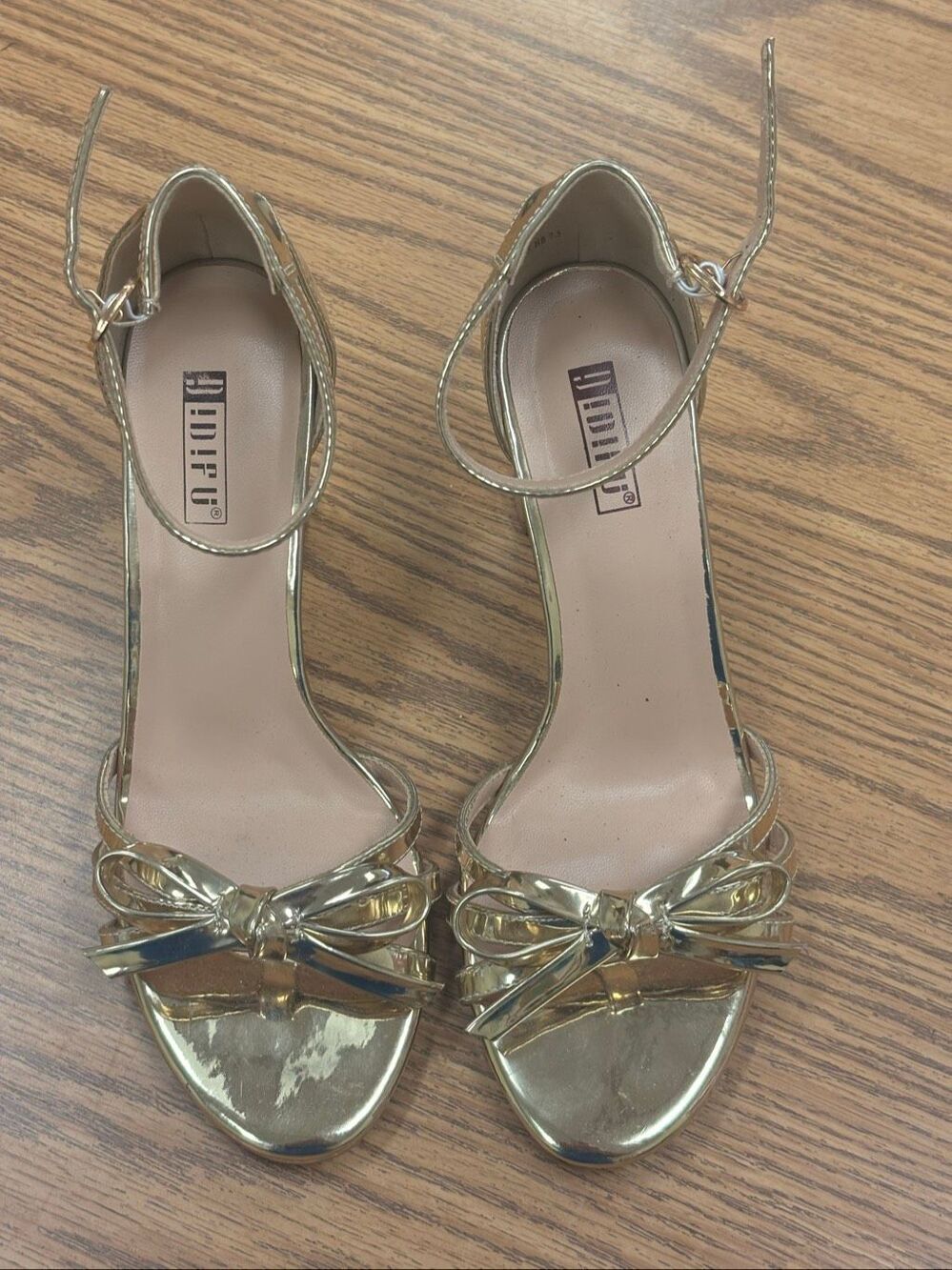 Chunky heeled bow shoes